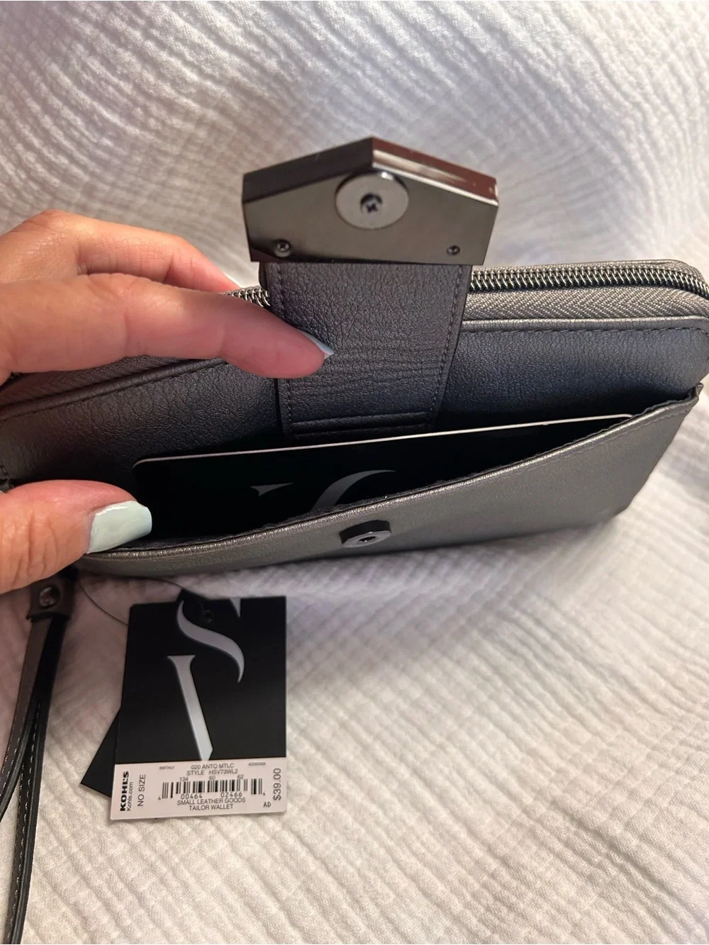 NWT!  Simply Vera wallet